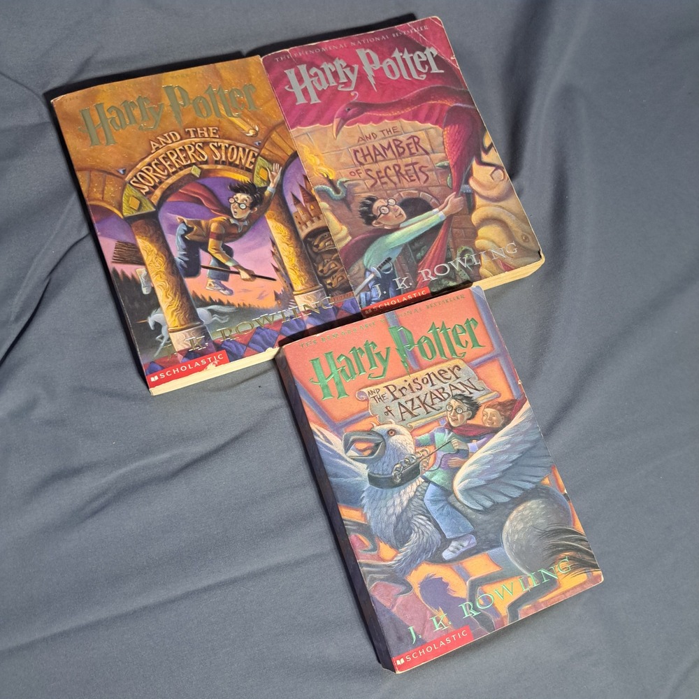 Harry Potter Books 1-3 Sorcerer's Stone Chamber of Secrets Prisoner of Azkaban - Picture 2 of 4